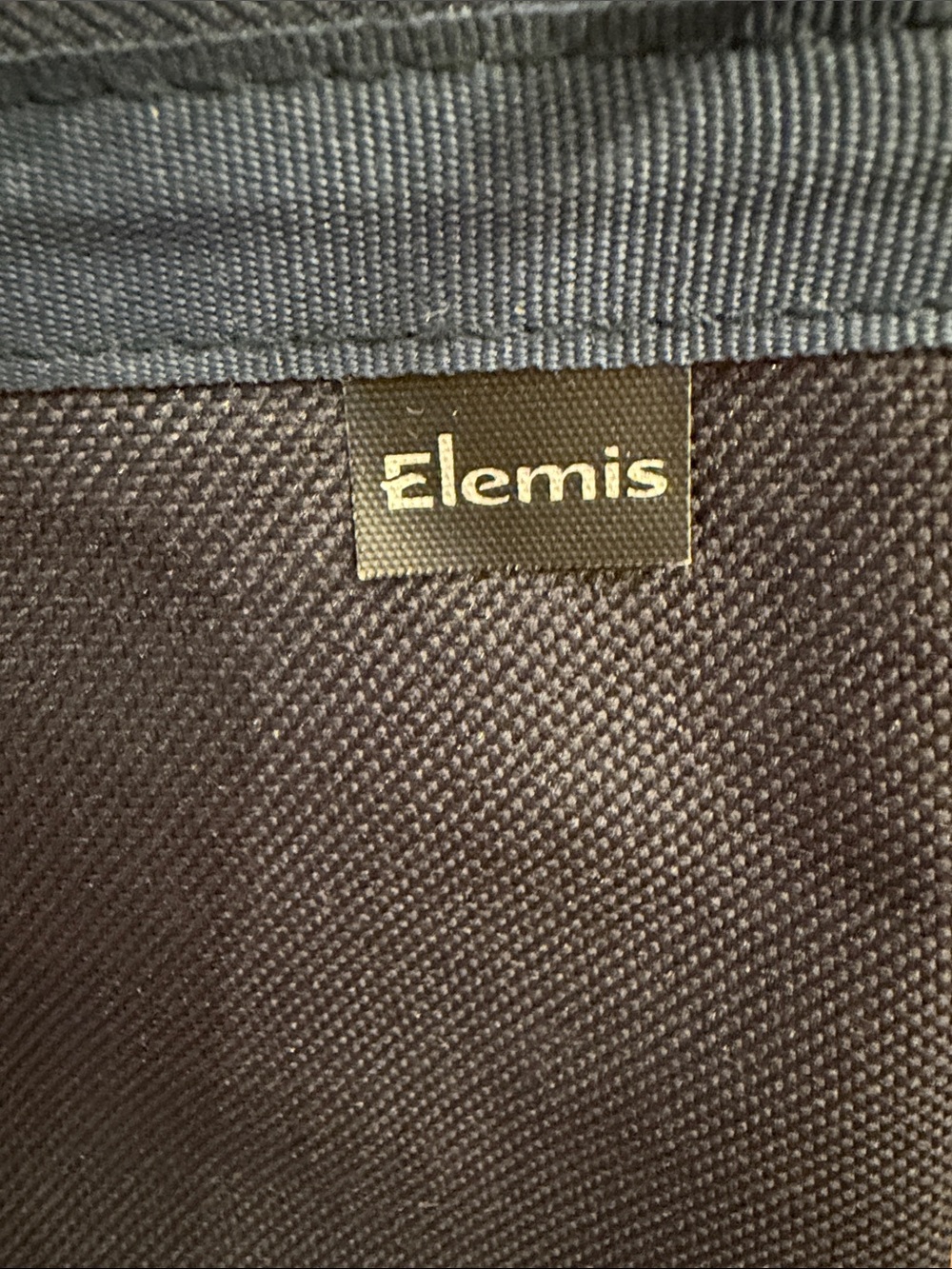 NWOT😊ELEMIS Navy Blue Toiletry Pouch with zipper closure - approximately 8" x 5" - Picture 2 of 6